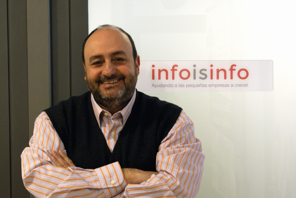 Ángel Arcos de InfoisInfo